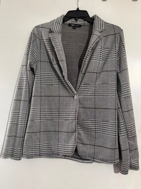 YMI Black and Gray Plaid Single-Button Blazer